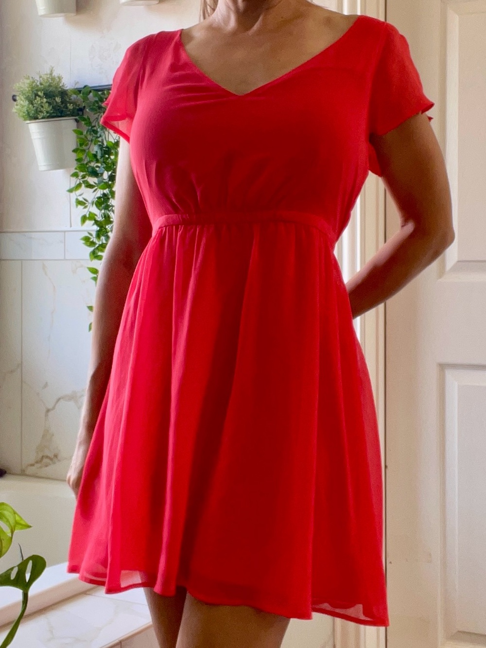 Express Vibrant Red Chiffon Flutter Sleeve V-Neck Fit & Flare Mini Dress Size M